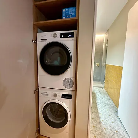 Cozy With Sea View Apartment Nerezine