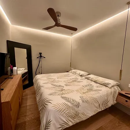 דירה Cozy With Sea View